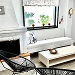 Calm House Willa *