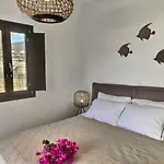 Calm House Willa Nausa