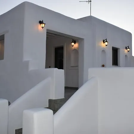 Calm House Villa Naousa (Paros)