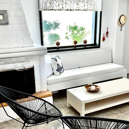 Calm House Villa *